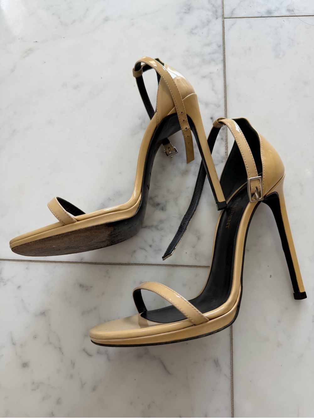 Saint Laurent Beige Patent Leather Ankle-Strap Heels - Picture 4 of 9